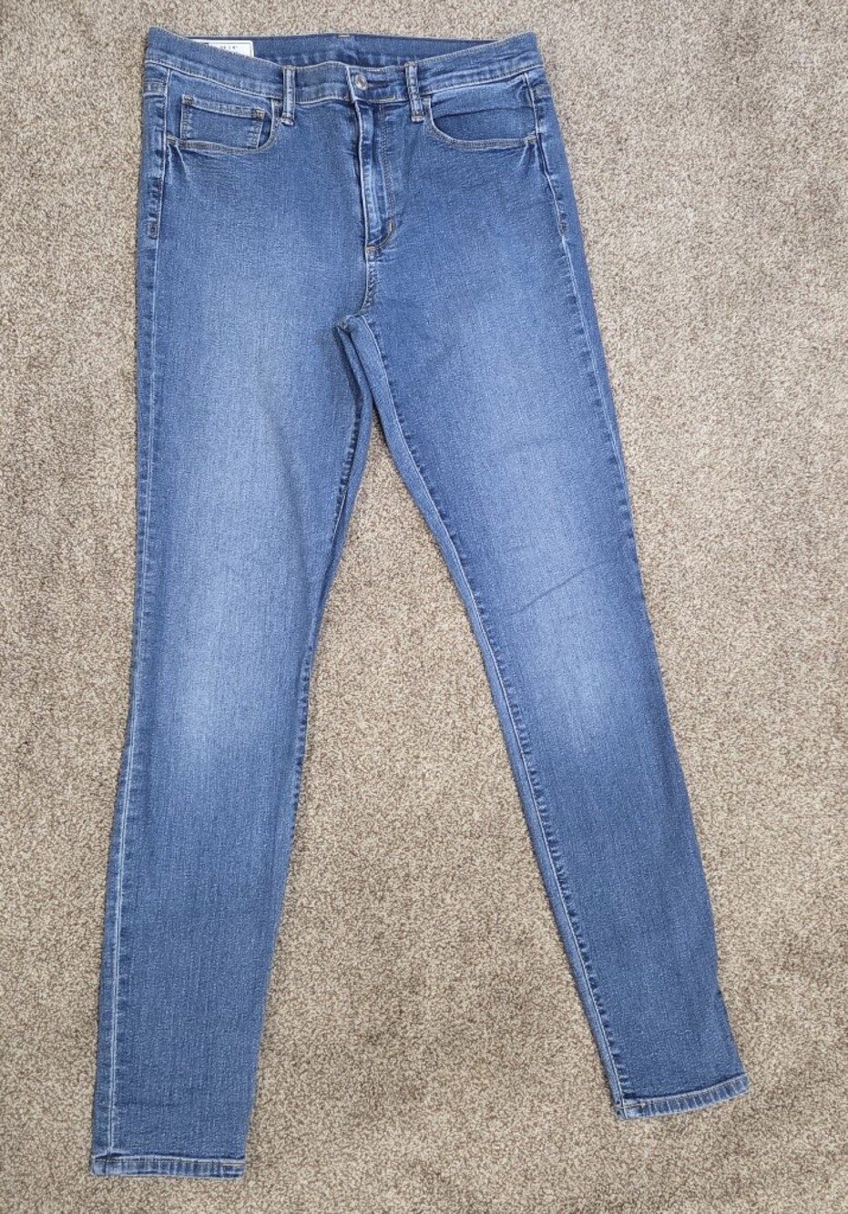 GAP Women's Skinny Jegging Mid Rise in Medium Blue Wash